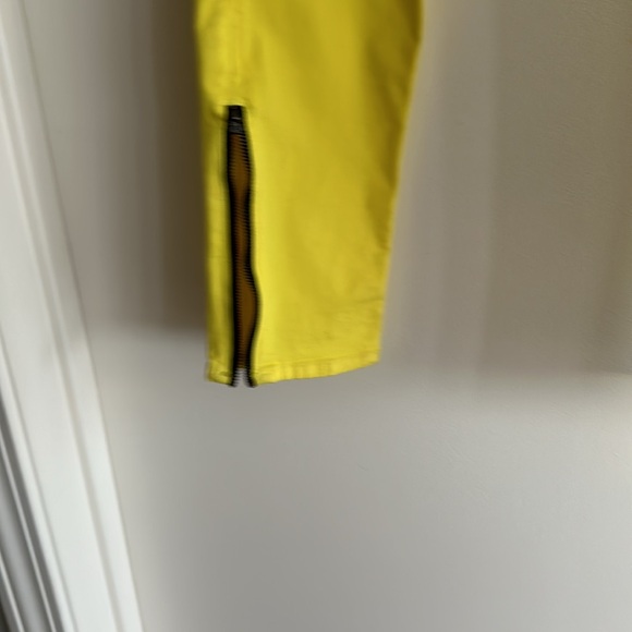 Jean - Picture 7 of 13